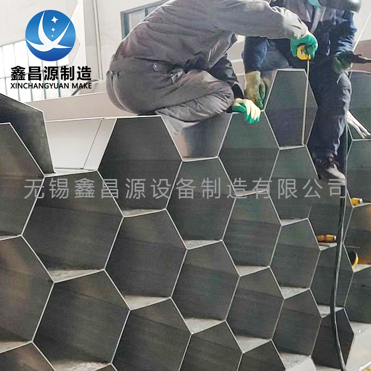 一種集塵板、集塵極及移動(dòng)式靜電除塵裝置的制作方法